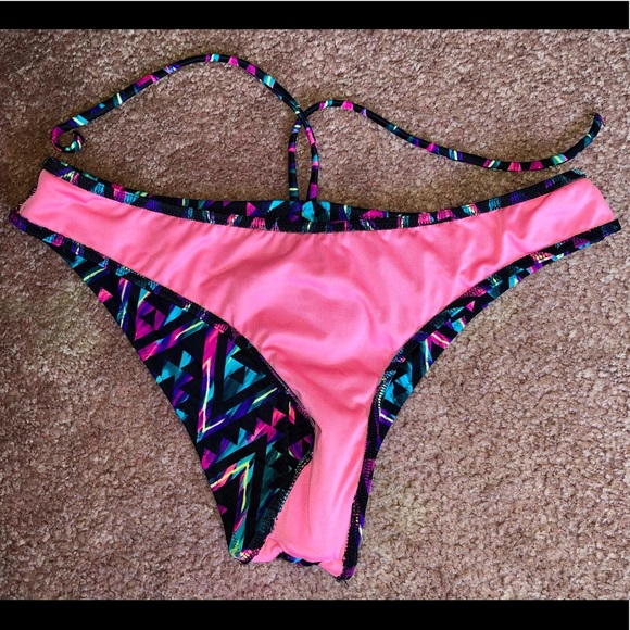VS PINK bikini bottoms - Picture 8 of 10